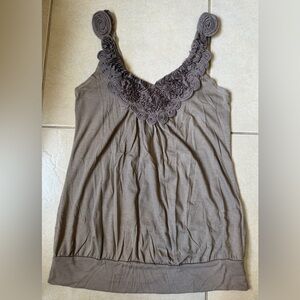 Finesse Vtg Women’s Sz L Brown Beige 3D Floral / Rose Rosette Stretch Top